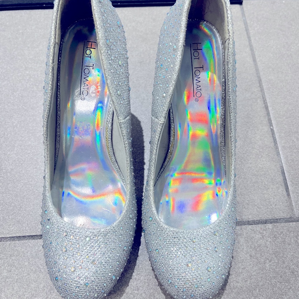 Silver sparkling high heel shoes size 7.5